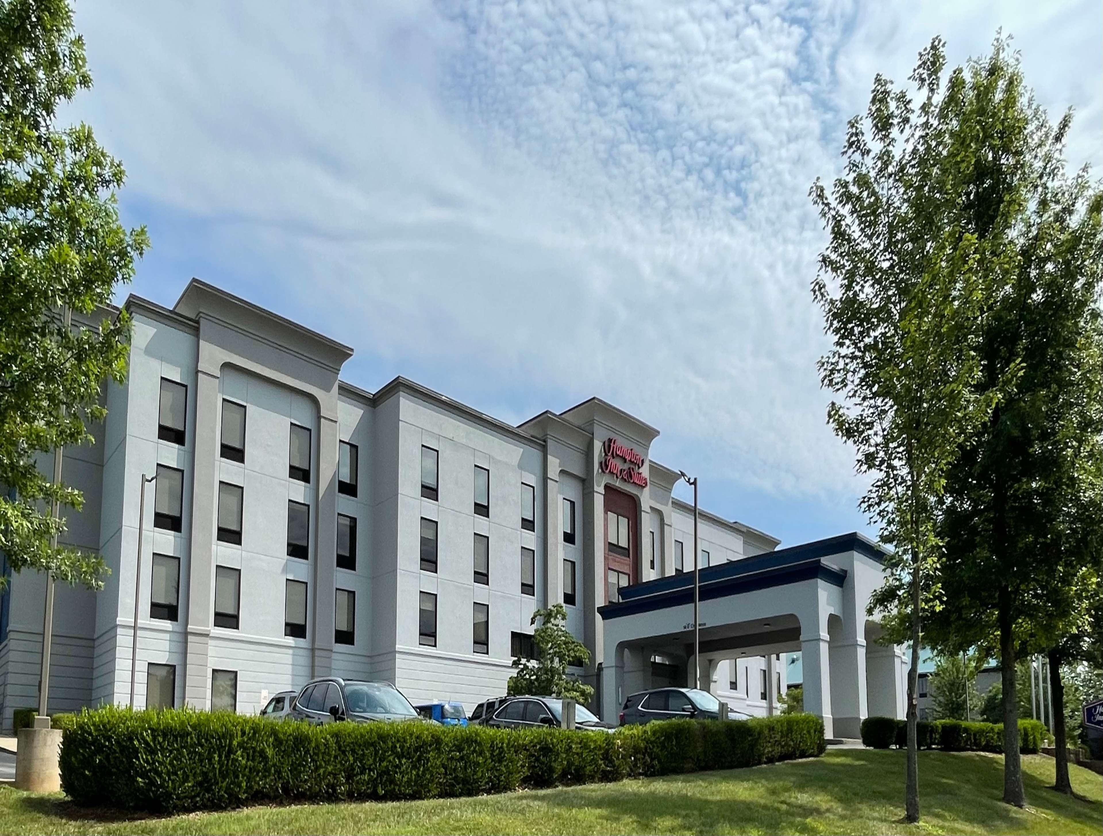 Hampton Inn & Suites Louisville East Exterior foto