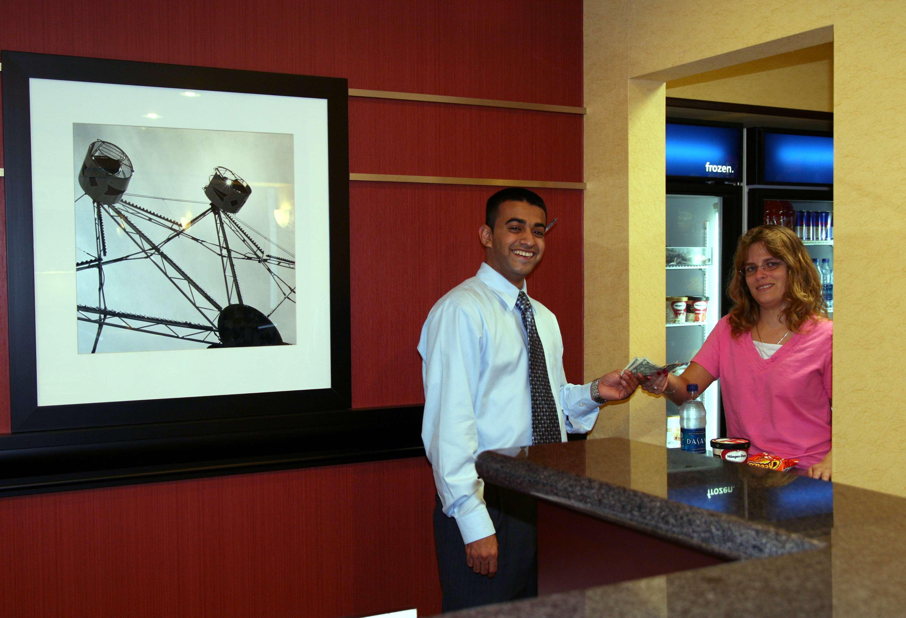 Hampton Inn & Suites Louisville East Restaurante foto