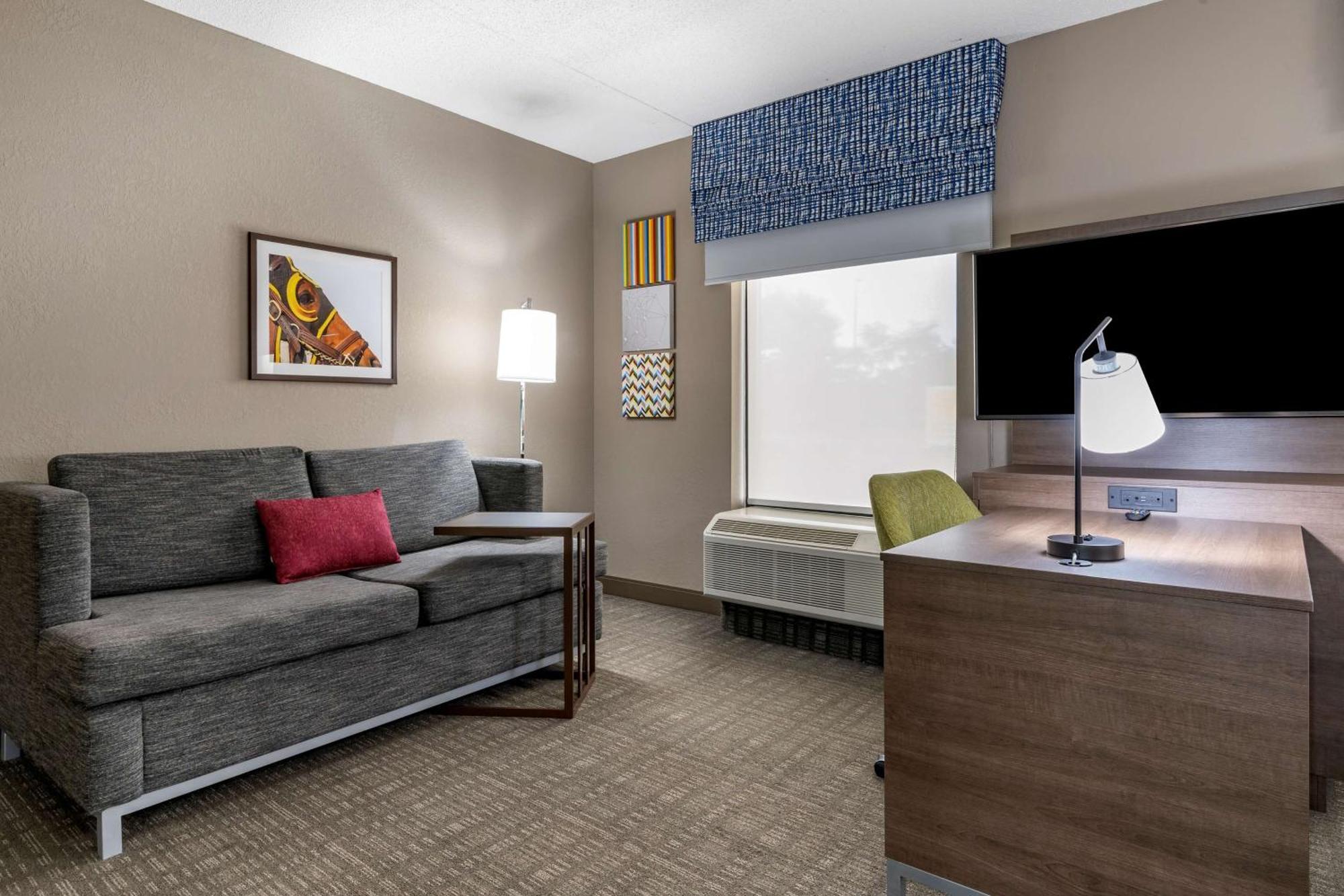 Hampton Inn & Suites Louisville East Exterior foto